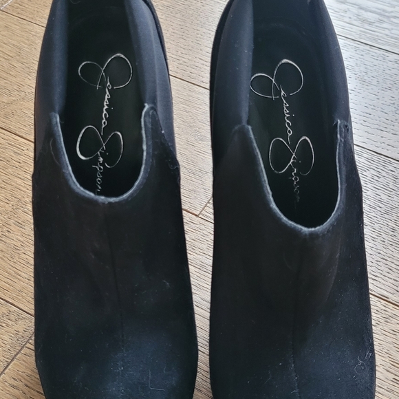 Jessica Simpson black ankle booties heels - Picture 4 of 6